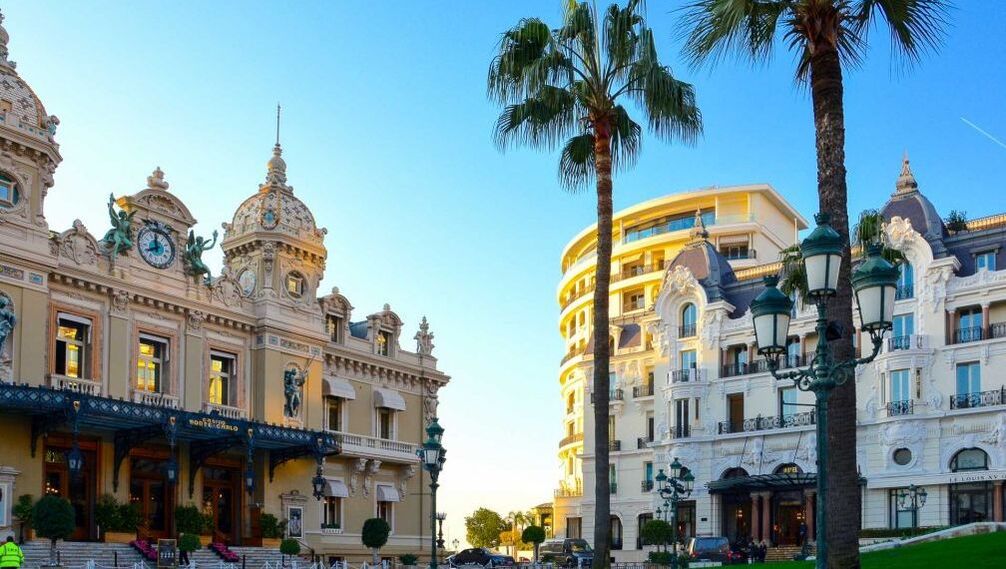 Hotel de Paris Monaco outside