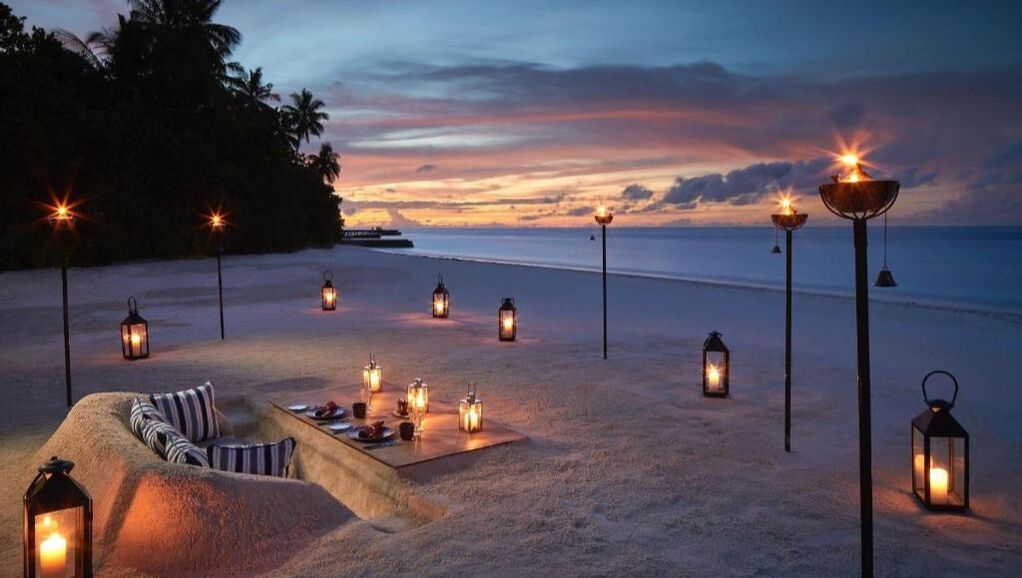 Raffles Maldives Beach 
